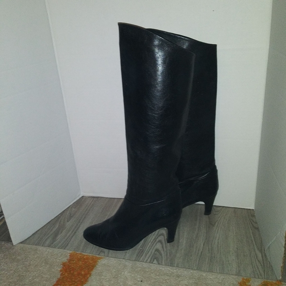 Italian Leather Boots - Picture 4 of 8
